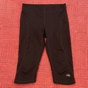 Mika Yoga Wear med / large Black Athletic Shorts